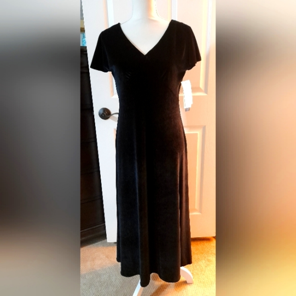 Black velvet dress
